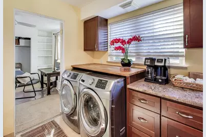 108 Beverly Place, Munster, IN 46321 - Photo 4