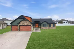 7342 Brookhaven Dr, Crown Point, IN 46307 - Photo 2