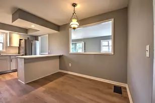 64 Green Lawn Dr, La Porte, IN 46350 - Photo 4