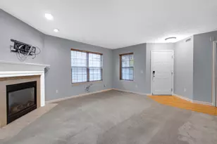 8142 Birchfield Dr, Indianapolis city (balance), IN 46268 - Photo 6