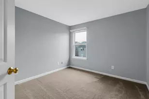 8142 Birchfield Dr, Indianapolis city (balance), IN 46268 - Photo 20