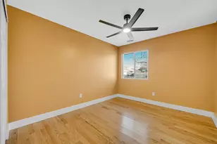 7415 Montana Ave, Hammond, IN 46323 - Photo 12