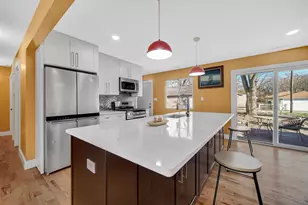 7415 Montana Ave, Hammond, IN 46323 - Photo 8