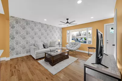 7415 Montana Avenue, Hammond, IN 46323 - Photo 4