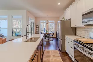 2160 Hickory Dr, Hobart, IN 46342 - Photo 12