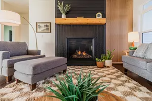 2160 Hickory Dr, Hobart, IN 46342 - Photo 8