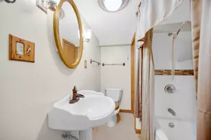 248 N Washington St, Hobart, IN 46342 - Photo 18