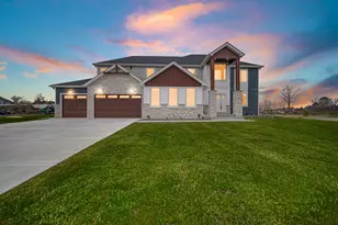 7382 Brookhaven Dr, Crown Point, IN 46307 - Photo 1