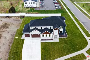 7382 Brookhaven Dr, Crown Point, IN 46307 - Photo 20