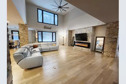 885 N 100 W, Valparaiso, IN 46385 - Photo 14