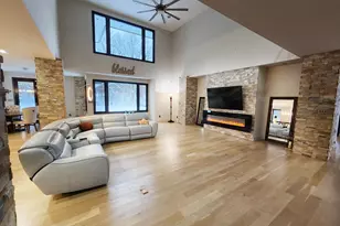 885 N 100 W, Valparaiso, IN 46385 - Photo 14