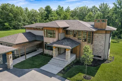 885 N 100 W, Valparaiso, IN 46385 - Photo 1