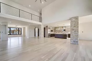 885 N 100 W, Valparaiso, IN 46385 - Photo 8