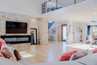 885 N 100 W, Valparaiso, IN 46385 - Photo 16