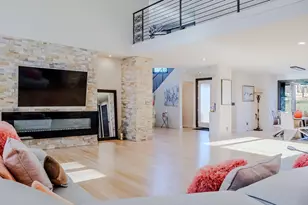 885 N 100 W, Valparaiso, IN 46385 - Photo 16