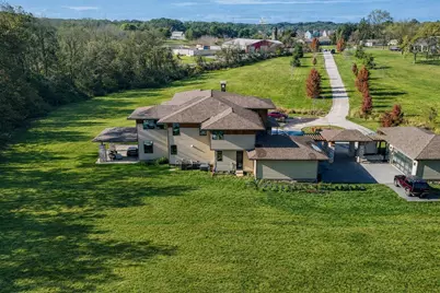 885 N 100 W, Valparaiso, IN 46385 - Photo 2