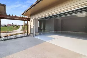 885 N 100 W, Valparaiso, IN 46385 - Photo 4