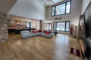 885 N 100 W, Valparaiso, IN 46385 - Photo 10