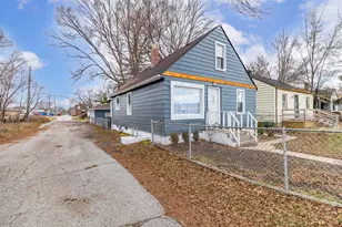 456 Gerry St, Gary, IN 46406 - Photo 2