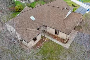 3804 Pheasant Walk Dr, Valparaiso, IN 46383 - Photo 6