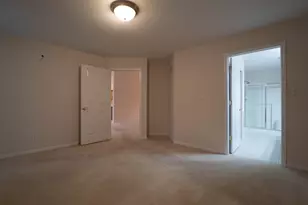 1800 Winfield Dr, Munster, IN 46321 - Photo 18