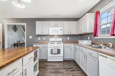 682 Dearborn Road #A, Valparaiso, IN 46385 - Photo 8