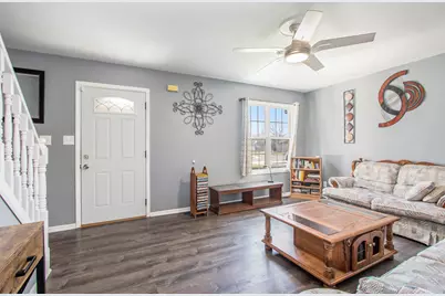 682 Dearborn Road #A, Valparaiso, IN 46385 - Photo 6