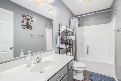 682 Dearborn Road #A, Valparaiso, IN 46385 - Photo 14