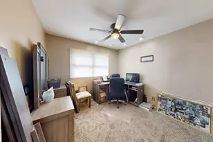 327 S 18th St, Chesterton, IN 46304 - Photo 14