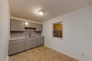 2537 Van Buren Pl, Gary, IN 46407 - Photo 6