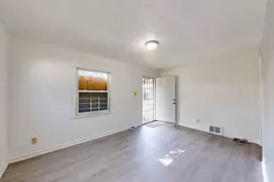 2537 Van Buren Pl, Gary, IN 46407 - Photo 4