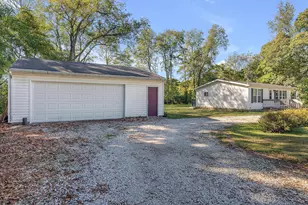 99 E Carter St, Wheatfield, IN 46392 - Photo 4