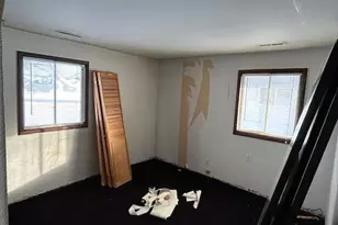 12109 White Oak Dr, Crown Point, IN 46307 - Photo 10