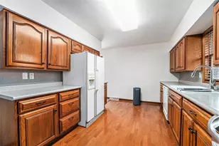 1109 N Dwiggins Ave, Griffith, IN 46319 - Photo 12