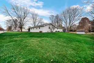 2002 Crockett Ave, Valparaiso, IN 46383 - Photo 26