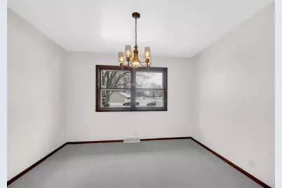 2002 Crockett Avenue, Valparaiso, IN 46383 - Photo 12