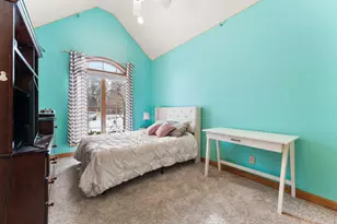 5540 Fountain View Dr, Wheatfield, IN 46392 - Photo 28