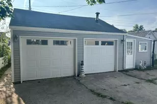 1919 Elston St, Michigan City, IN 46360 - Photo 6