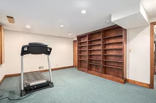 811 Royal Dublin Ln, Dyer, IN 46311 - Photo 38