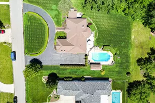 811 Royal Dublin Ln, Dyer, IN 46311 - Photo 48