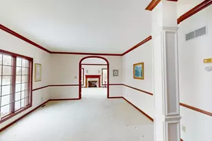 811 Royal Dublin Ln, Dyer, IN 46311 - Photo 12