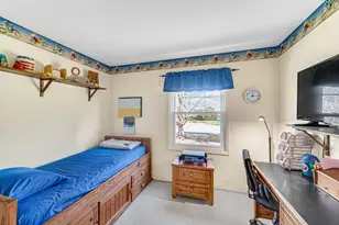 1220 Dogwood Dr, Chesterton, IN 46304 - Photo 10