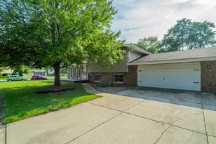 9830 Mckinley St, Crown Point, IN 46307 - Photo 1