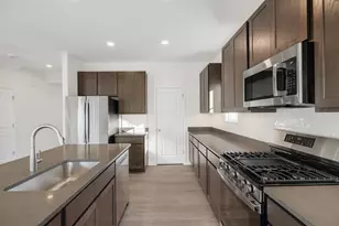 3753 Lookout Rd, Valparaiso, IN 46385 - Photo 8