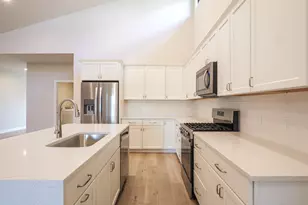 248 Sawgrass Dr, Crown Point, IN 46307 - Photo 8