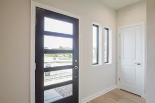 248 Sawgrass Dr, Crown Point, IN 46307 - Photo 2