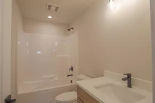 246 Sawgrass Dr, Crown Point, IN 46307 - Photo 12