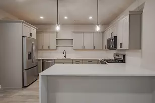 246 Sawgrass Dr, Crown Point, IN 46307 - Photo 10