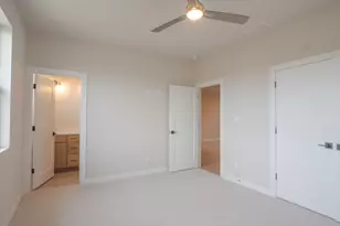 246 Sawgrass Dr, Crown Point, IN 46307 - Photo 8