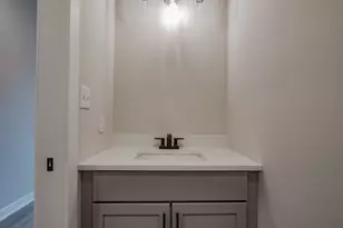 246 Sawgrass Dr, Crown Point, IN 46307 - Photo 4